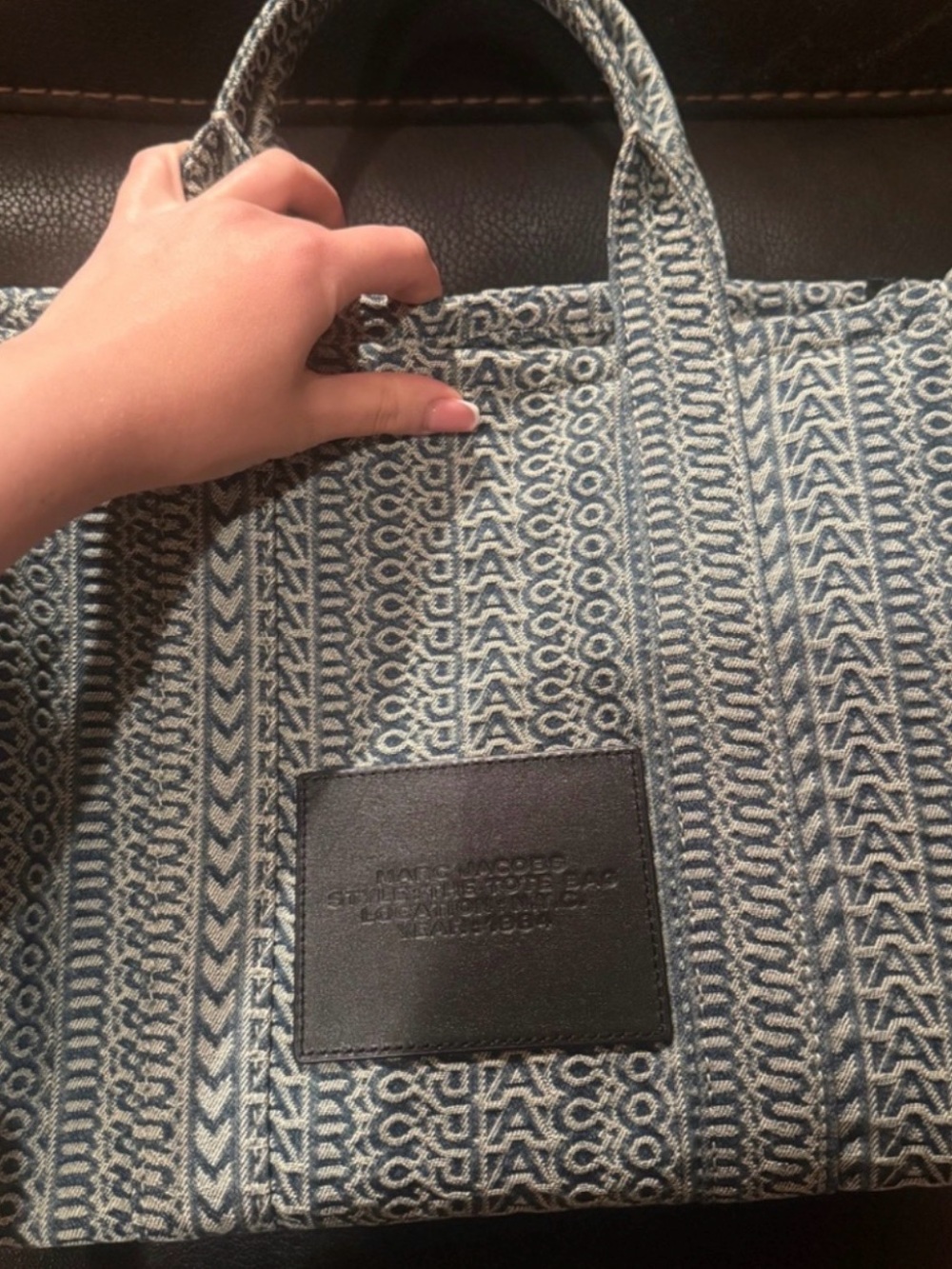 Marc Jacobs THE DENIM MEDIUM TOTE BAG